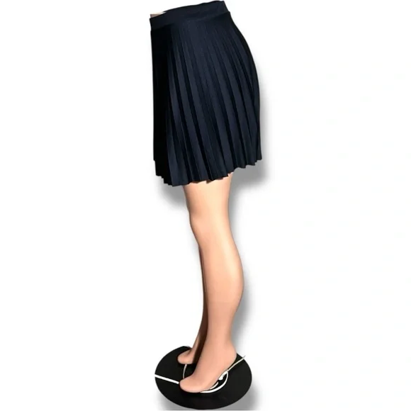 H&M Dark Navy Blue Pleated Fit and Flare High Waist Preppy Mini Skater Skirt - Picture 3 of 15